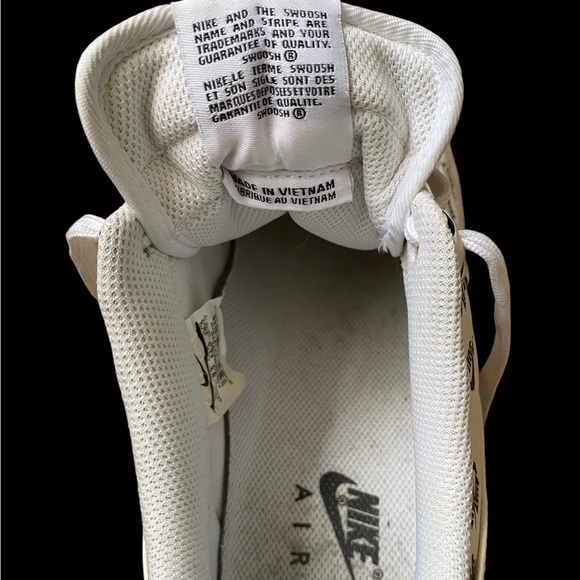 Nike Air Force 1 Low All Over Logo Shoe - Picture 7 of 7